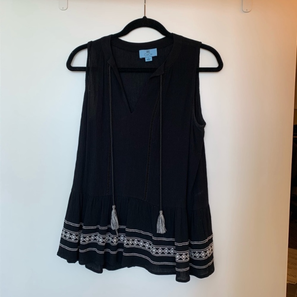 CeCe Sleeveless Embroidered Blouse - Picture 3 of 4